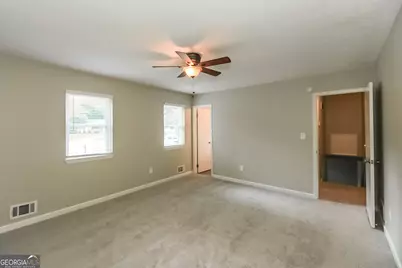 7548 Colonial Court, Jonesboro, GA 30236 - Photo 9