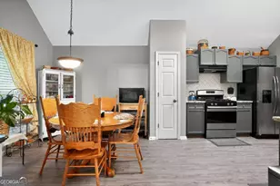 932 Creek Bottom Rd, Loganville, GA 30052 - Photo 9