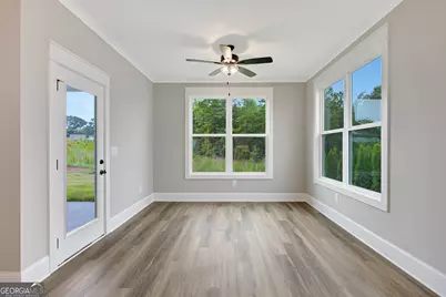 390 Redhaven Drive, Senoia, GA 30276 - Photo 15