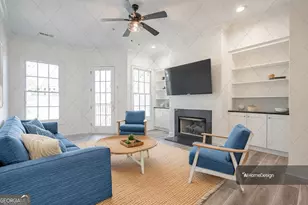 304 W Jones St, Savannah, GA 31401 - Photo 25