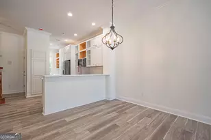 304 W Jones St, Savannah, GA 31401 - Photo 19