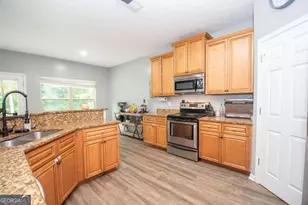 130 Cedar Ridge Dr, Lagrange, GA 30241 - Photo 11