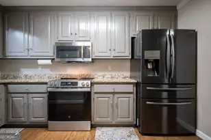 1020 Barnett Pl, Athens, GA 30605 - Photo 13