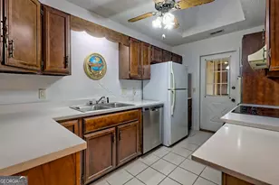 230 Stornoway Dr, Clayton, GA 30525 - Photo 15