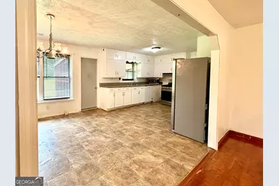 295 Grove Street, Barnesville, GA 30204 - Photo 17