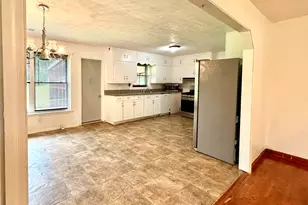 295 Grove St, Barnesville, GA 30204 - Photo 17