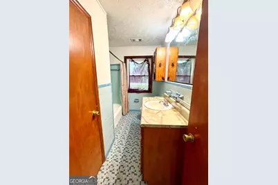 295 Grove Street, Barnesville, GA 30204 - Photo 25