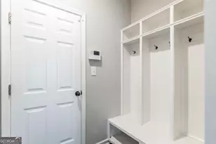 203 Amberley Ct, Kathleen, GA 31047 - Photo 9