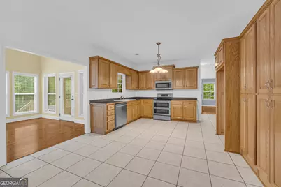 93 Highland Shoals Court, Hartwell, GA 30643 - Photo 5