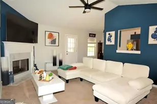 2176 Cold Springs Cir, Lithonia, GA 30058 - Photo 3