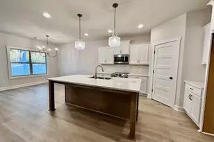 210 Perkins Place Dr, Hogansville, GA 30230 - Photo 3