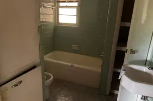 66 Hinson St, Hahira, GA 31632 - Photo 7