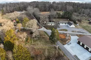 1585 E Reed Rd, Lafayette, GA 30728 - Photo 1