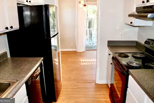 800 Mallery St, Saint Simons, GA 31522 - Photo 5