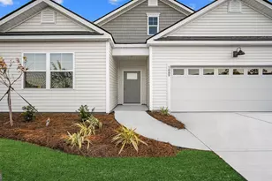 1009 Lakes Blvd, Brunswick, GA 31525 - Photo 3