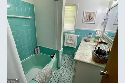 803 E Barnard Street, Glennville, GA 30427 - Photo 15