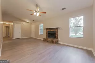 145 Lynda Ln, Fairburn, GA 30213 - Photo 3