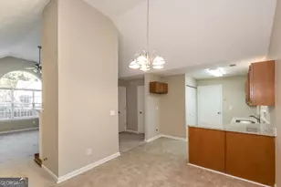 1136 Oakwood Manor Ct, Decatur, GA 30032 - Photo 3