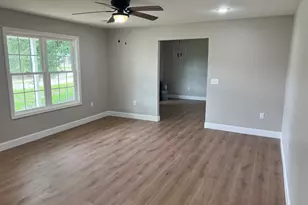 615 Railroad Ave, Stillmore, GA 30464 - Photo 13