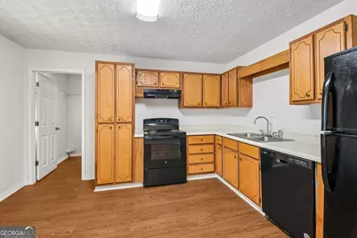 103 N Circle Drive, Ellenwood, GA 30294 - Photo 17