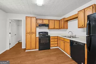 103 N Cir Dr, Ellenwood, GA 30294 - Photo 17