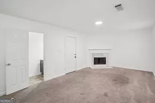 757 Stonebridge Park Cir, Lithonia, GA 30058 - Photo 5