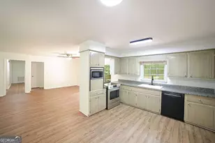 325 Segrest Cir, Athens, GA 30605 - Photo 9