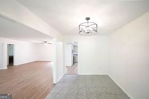 325 Segrest Cir, Athens, GA 30605 - Photo 7