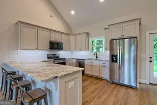 61 McTyeire Dr, Young Harris, GA 30582 - Photo 11