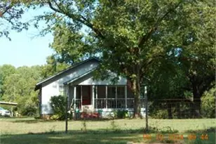 5714 W Point Rd, Lagrange, GA 30240 - Photo 1