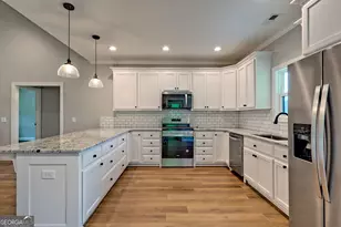 83 McTyeire Dr, Young Harris, GA 30582 - Photo 9