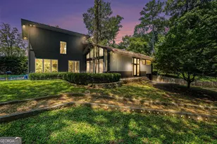 1087 Lee Cir NE, Atlanta, GA 30324 - Photo 1