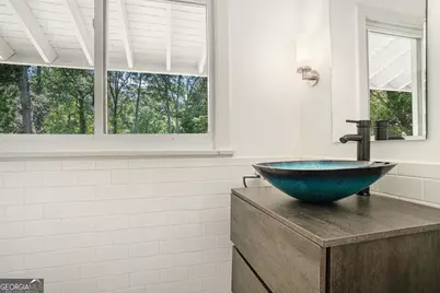 1087 Lee Circle NE, Atlanta, GA 30324 - Photo 13