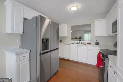 4255 Glen Iris Drive, Cumming, GA 30040 - Photo 9