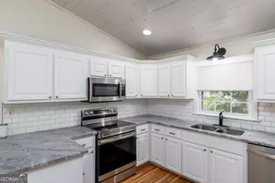 708 Virginia Ave, Glennville, GA 30427 - Photo 9