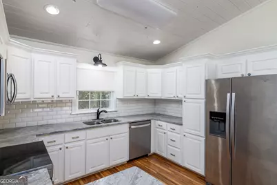 708 Virginia Avenue, Glennville, GA 30427 - Photo 7