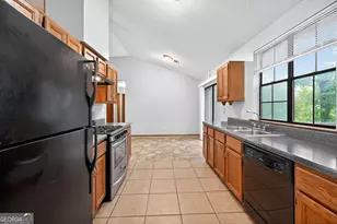 7582 Smith Ct, Jonesboro, GA 30236 - Photo 11