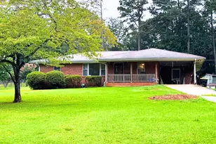 155 Austin Dr, Fayetteville, GA 30214 - Photo 1