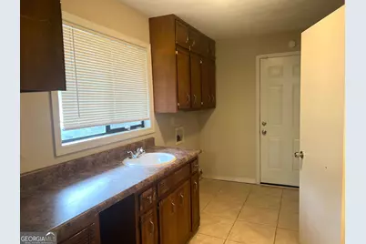 1459 Hidden Hills Parkway, Stone Mountain, GA 30088 - Photo 9