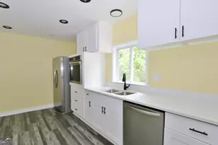 3434 Union Point Rd, Union Point, GA 30669 - Photo 7