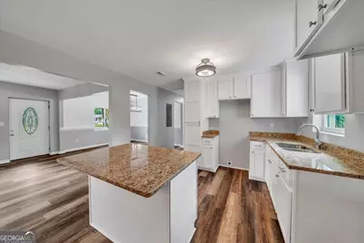 203 Zenith Street, Dublin, GA 31021 - Photo 13