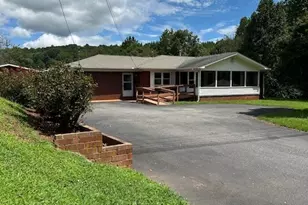 1323 Cavender Creek Rd, Dahlonega, GA 30533 - Photo 3