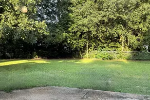 201 Inglewood Dr, Warner Robins, GA 31093 - Photo 17