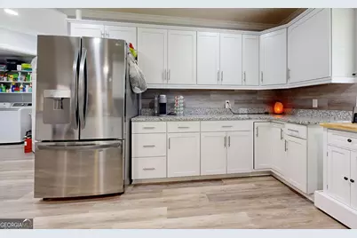 6651 Southside Drive, Blackshear, GA 31516 - Photo 17