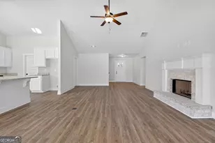 303 Mockingbird Ln, Winder, GA 30680 - Photo 9