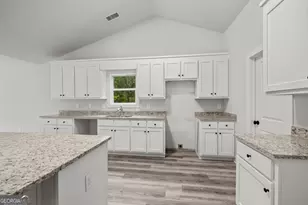 303 Mockingbird Ln, Winder, GA 30680 - Photo 11