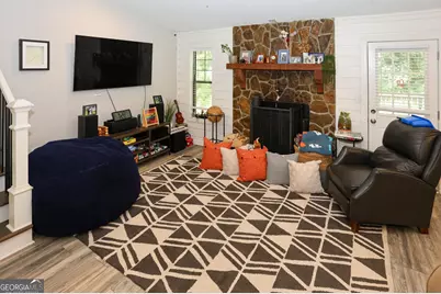 419 Creekside Lane, Woodstock, GA 30188 - Photo 3