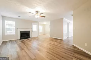 27 Churchill Park Dr, Newnan, GA 30263 - Photo 3