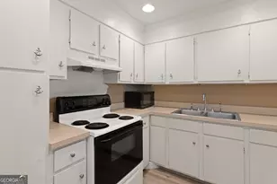 1000 Mallery St Ext, Saint Simons, GA 31522 - Photo 9