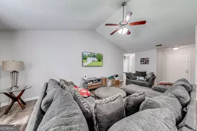 42 Edgefield Drive, Commerce, GA 30529 - Photo 11